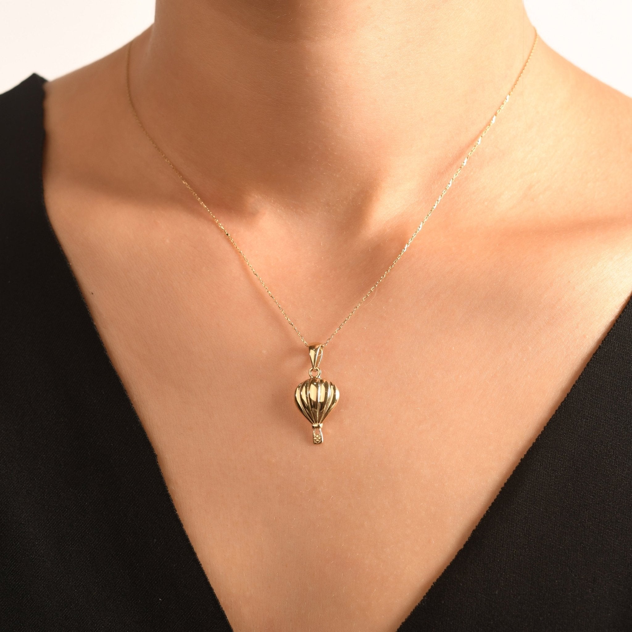 14ct Gold Hot Air Balloon Pendant – Unique Charm - Pendant Only - Kolié