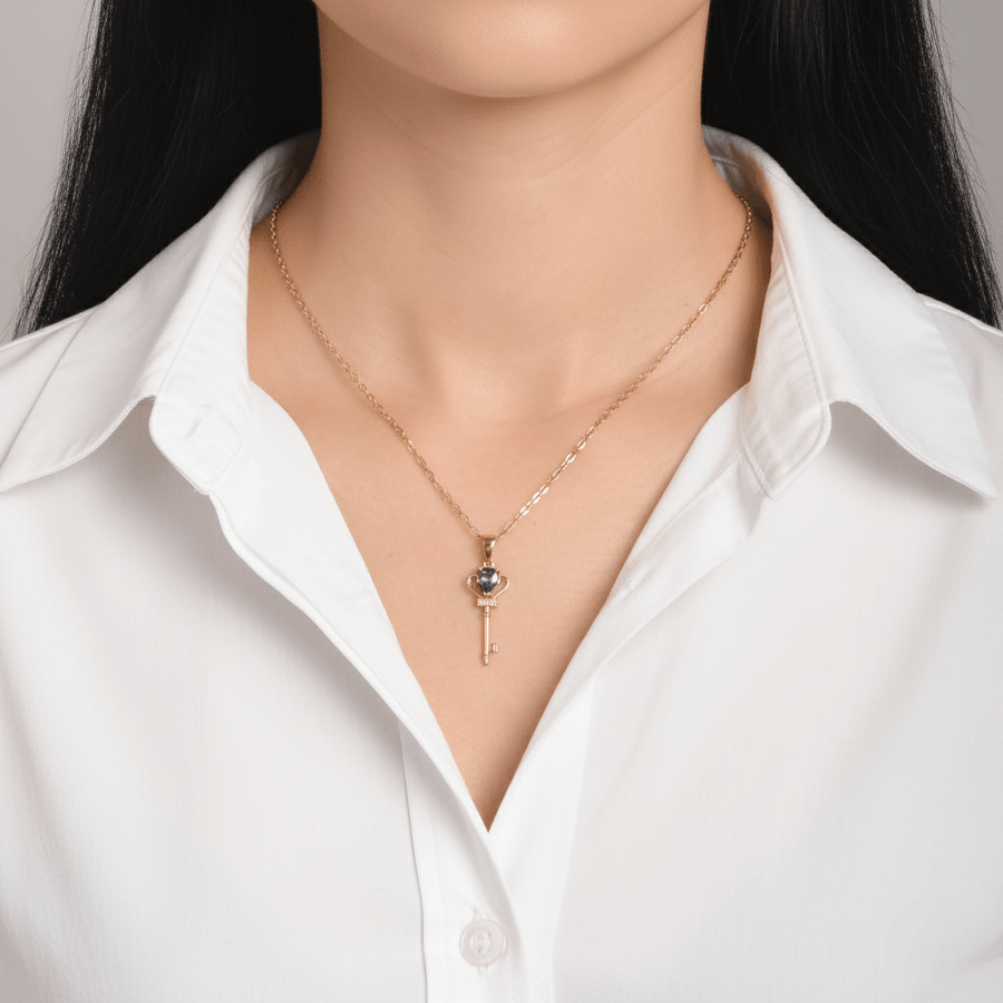 14ct Gold Key of Edinburgh Pendant - Kolié Fine Jewellery