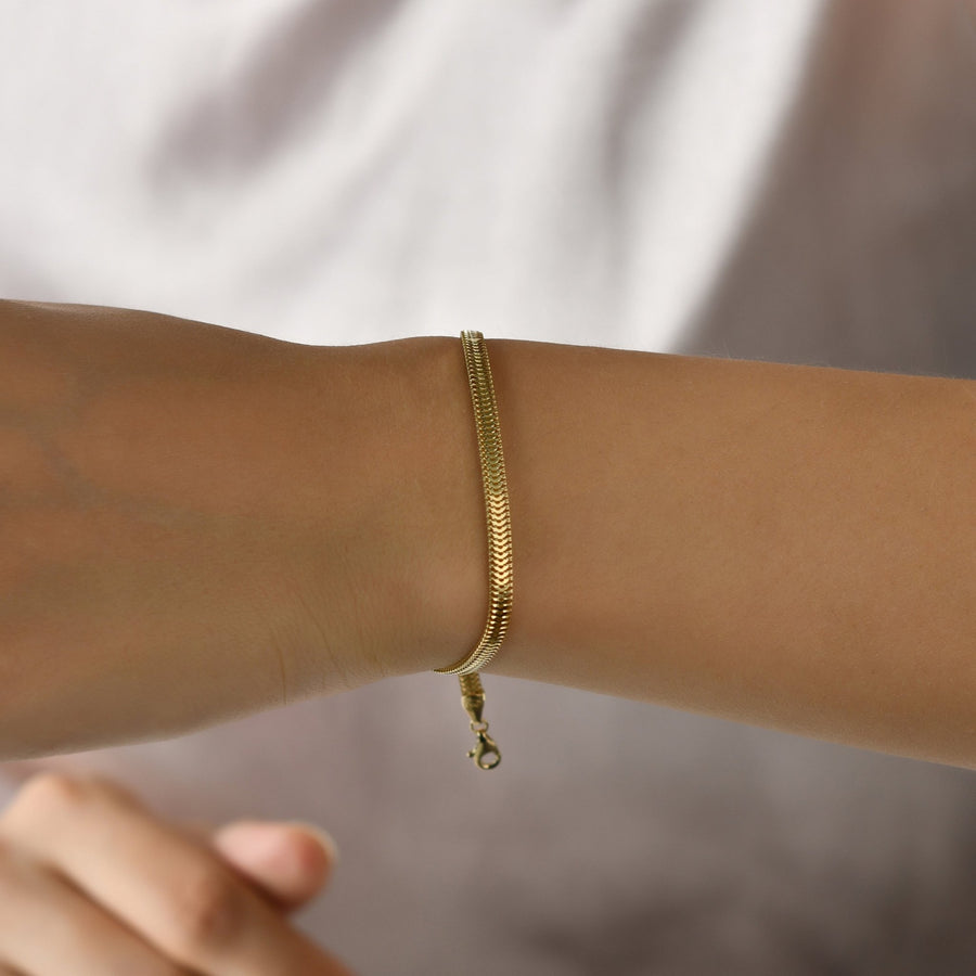 14ct Gold Snake Chain Bracelet for Women | Sleek Adjustable Gold Bracelet | Minimalist Fine Jewellery - Kolié