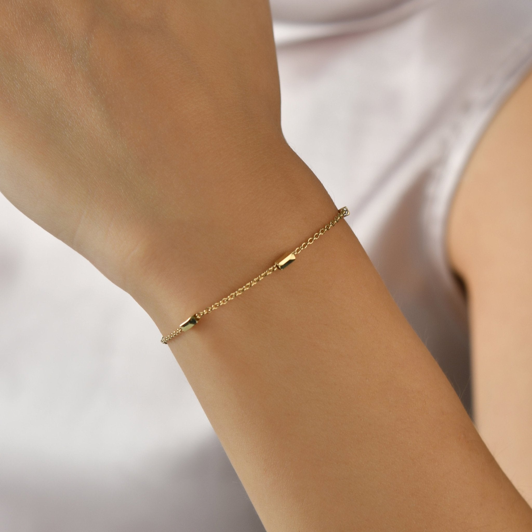 14ct Solid Gold Satellite Chain Bracelet for Women - Delicate Minimalist Design - Kolié