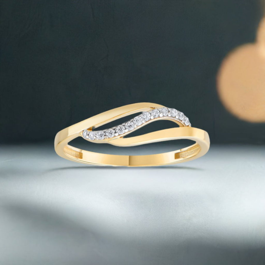 9ct Solid Gold Zirconia Twist Ring - Elegance with a Sparkle - Kolié